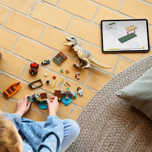 LEGO Jurassic World Ucieczka rzeką przed tyranozaurem (76975) 3