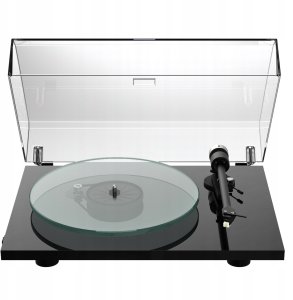 Pro-Ject T2 turntable, piano black 1