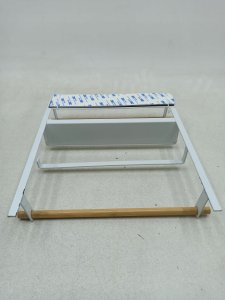 Wielofunkcyjna półka kuchenna MAGNA z uchwytem na ręcznik papierowy i haczykami, montaż bez wiercenia, WENKO 11