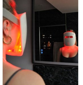 TensCare Glowmask Gesichtsmaske mit LED 3