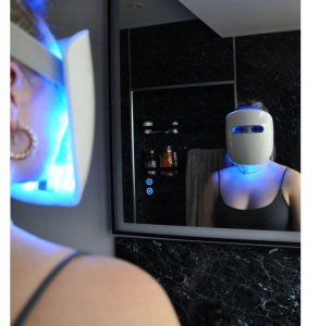 TensCare Glowmask Gesichtsmaske mit LED 5