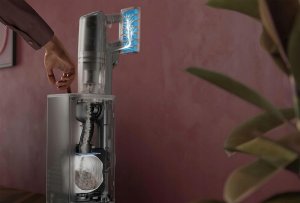 AEG ULTIMATE 8000 odkurzacz bezprzewodowy z automatyczną stacją 150W nowy 5