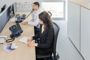 Telefon stacjonarny Alcatel ALCATEL-LUCENT ENTERPRISE DeskPhone ALE-300 z przewodowym słuchawki 4