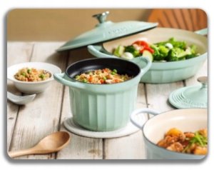 BUYDEEM Emaliowane naczynie żeliwne 1,8L, model CP541, kolor Cozy Greenish 6