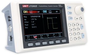 Funkcinis ir laisvos formos signalu generatorius, 60MHz; 2 kanalai, 14bit, 200 MSa/s, LCD TFT 4,3"; UNI-T 2