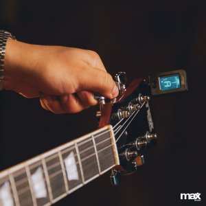 Zestaw: Gitara elektryczna GigKit w stylu LP ciemnoczerwona+ wzmacniacz+ akcesoria one size 16