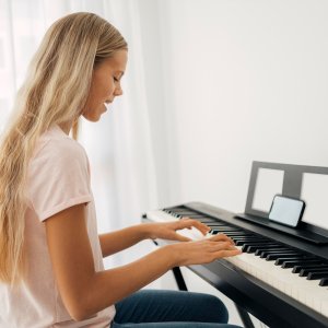 Mielczewski Pianino cyfrowe 88 klawiszy ważonych młoteczkowych Arietta one size 12