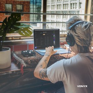 Mikser 3-kanałowy USB VDJ2USB Vonyx one size 8