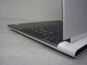 Dell Alienware x16 R2 Ultra 9 185H 32GB 1TB SSD RTX 4070 QHD+ 240Hz 10