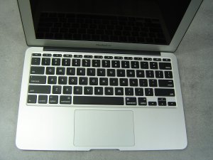 Apple MacBook Air 11'' 1,6 GHz 4GB 128SSD macOS 12