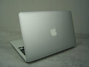 Apple MacBook Air 11'' 1,6 GHz 4GB 128SSD macOS 15