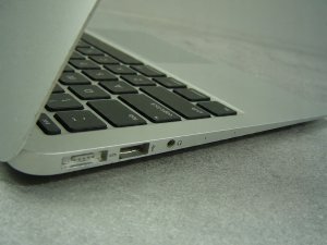 Apple MacBook Air 11'' 1,6 GHz 4GB 128SSD macOS 16