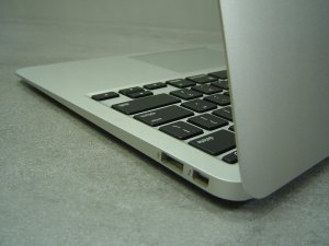 Apple MacBook Air 11'' 1,6 GHz 4GB 128SSD macOS 10