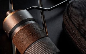 Ręczny młynek do kawy z regulacją mielenia HiBREW G4B 5