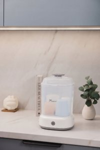 Momini Bottle steriliser QuickSteam 4