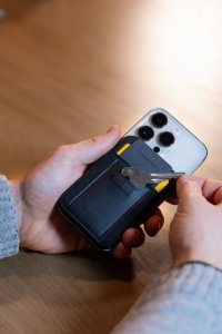 TROIKA CCM25/BK akcesorium do etui na telefony komórkowe 5