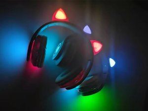 Słuchawki bezprzewodowe bluetooth radio fm mp3 kocie uszy podświetlenie led 10