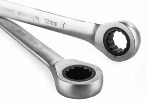 Zestaw kluczy płasko-oczkowych 18el. (8-32mm) na płótnie 5