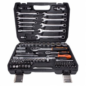 Zestaw narzędzi 82el. 1/2" i 1/4" (6-kątnych) (4-32mm) 3