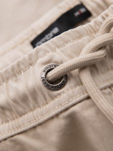 Szorty męskie o luźnym kroju z kieszeniami typu cargo  kremowe V1 OM-SRCG-0194 S 9