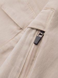 Szorty męskie o luźnym kroju z kieszeniami typu cargo  kremowe V1 OM-SRCG-0194 S 10