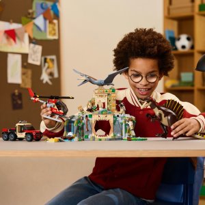 LEGO Jurassic World Powietrzna misja z kecalkoatlem i spinozaurem (76976) 3