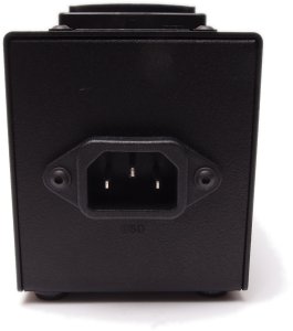 Tomanek TAP8S+ - listwa zasilająca SLIM jednorzędowa do sprzętu audio z filtrem sieci oraz dc blockerem 9