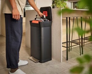 Kosz na śmieci Joseph Joseph Joseph Joseph Titan 30L Black Trash Compactor 4