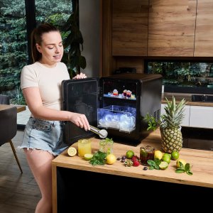 Kostkarka do lodu Yoer IM04BK 3