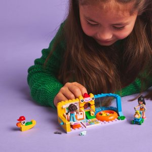 LEGO Friends Pokój zabaw młodszej siostry Aliyi (42645) 3