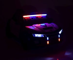 SAMOCHÓD POLICYJNY PROTECT NA AKUMULATOR, MEGAFON, KOGUTY, JAKOSĆ/XMX-629 EDUKAMP 29