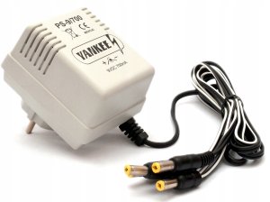 YANKEE PS-9/700 ZASILACZ 9V 700mA do efektów gitarowych 1