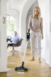 Kärcher VC 7 Cordless yourMax Odkurzacz stojący 2 w 1 Bateria Suchy HEPA Bez worka 0,8 l Szary, Biały 2,5 Ah 4