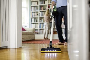 Kärcher VC 7 Cordless yourMax Odkurzacz stojący 2 w 1 Bateria Suchy HEPA Bez worka 0,8 l Szary, Biały 2,5 Ah 5