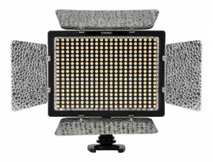 Lempa LED Yongnuo YN300 IV - RGB, WB (3200 K - 5600 K) 1