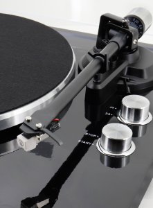 GRAMOFON SOUNDMASTER PL790SW z BT i WBUDOWANYM PRZEDWZMACNIACZEM PHONO/LINE OUT 4