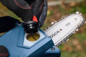 Piła łańcuchowa Bosch GKE 18V-15 18 V 15 cm (06008D7000) 2