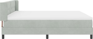 Łóżko z materacem vidaXL w jasnoszarym kolorze 200x200 cm z aksamitu 4