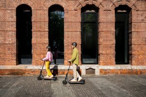 Segway Ninebot KickScooter E2 D II E-Scooter 6