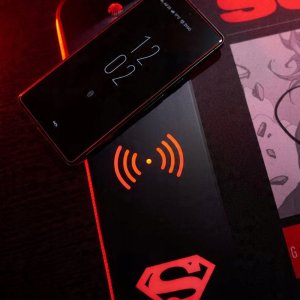 Numskull Mauspad DC Comics Superman wireless Charge 30x80cm 1