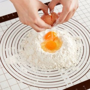 Lekue Mīklas pamatne silikona  60x40 cm - White 8