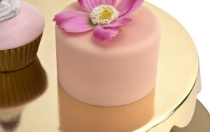 Patera ozdobna metalowa złota 24x24x13,5 cm mała 6