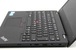 ThinkPad L390 i5-8265U 8GB 256GB SSD 13,3" FHD IPS Win11 Pro 11