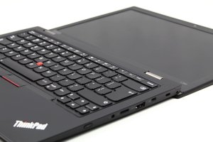 ThinkPad L390 i5-8265U 8GB 256GB SSD 13,3" FHD IPS Win11 Pro 5