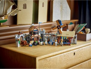 LEGO Creator Średniowieczny zamek rycerzy konnych (31168) 9