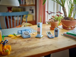 Creator Telefon w stylu retro (31174) 2