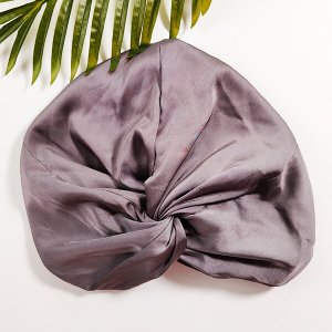 Satynowy czepek na włosy z regulacją Yeye Made in Nature Ciemno szary 13