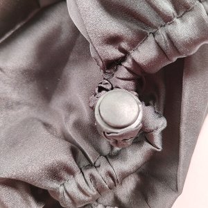 Satynowy czepek na włosy z regulacją Yeye Made in Nature Ciemno szary 5