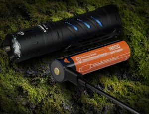 Latarka AceBeam E70 Mini 5