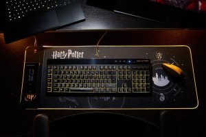 Numskull Mauspad Harry Potter     + wireless Charge 30x80cm 2